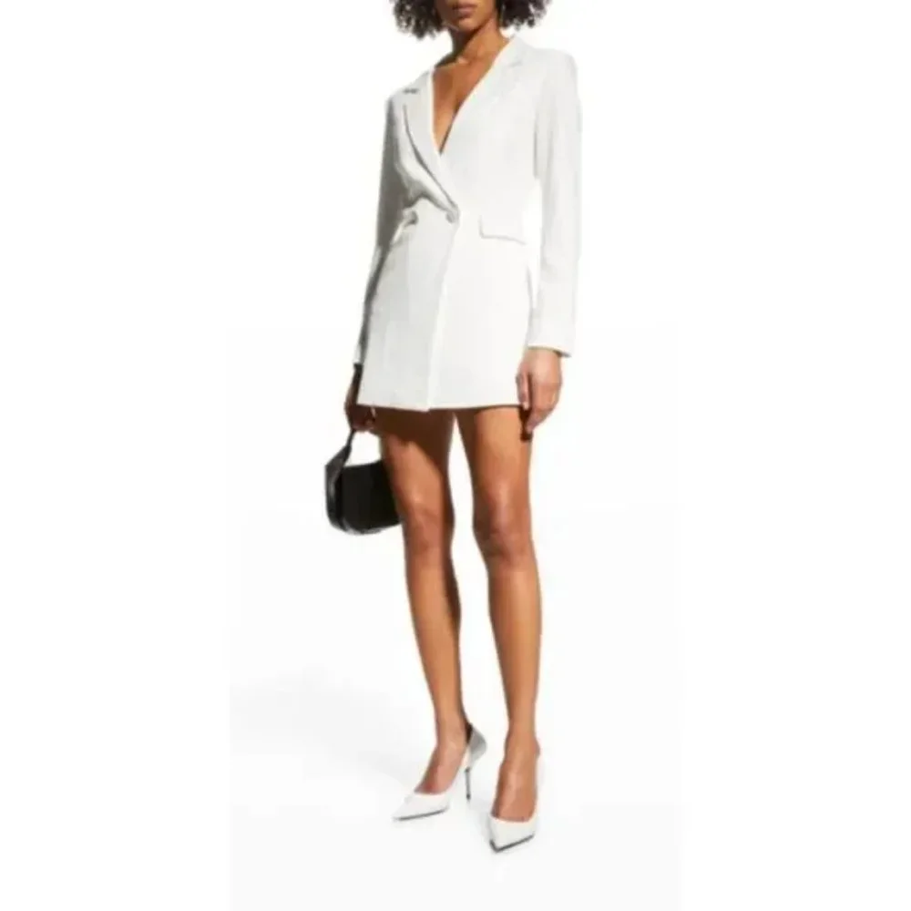 NWT Alice + Olivia Kyrie White Tuxedo Skort Romper - Size 2 - Picture 13 of 13